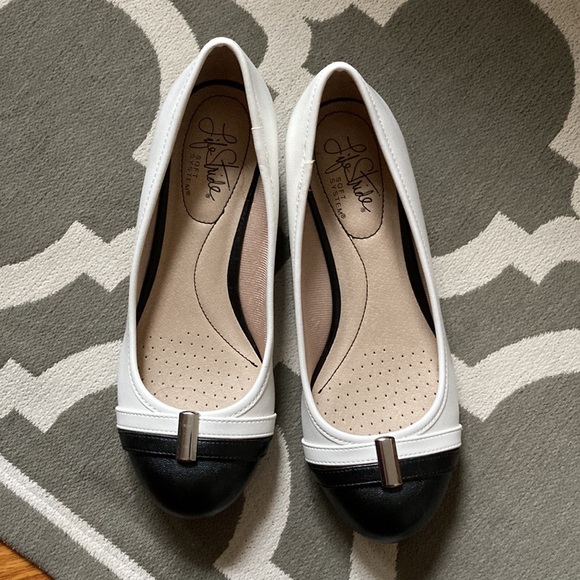 Life Stride flats - Picture 2 of 6